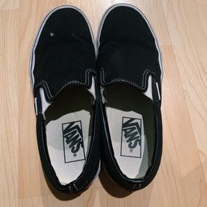 Black Slip-on Vans